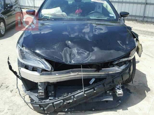 Chrysler 200